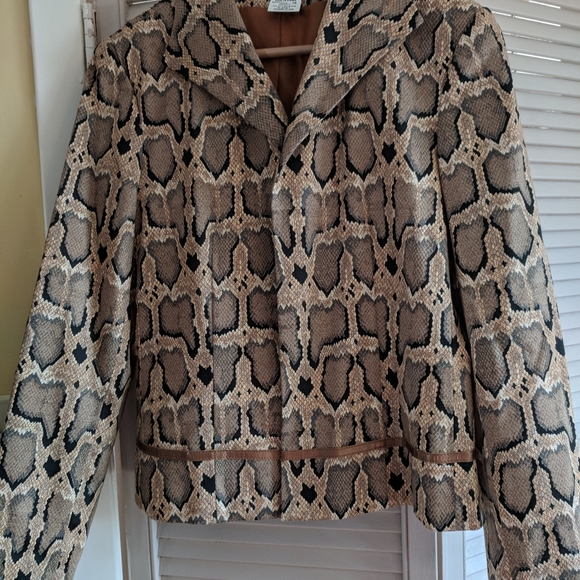 Jacket - Picture 3 of 3